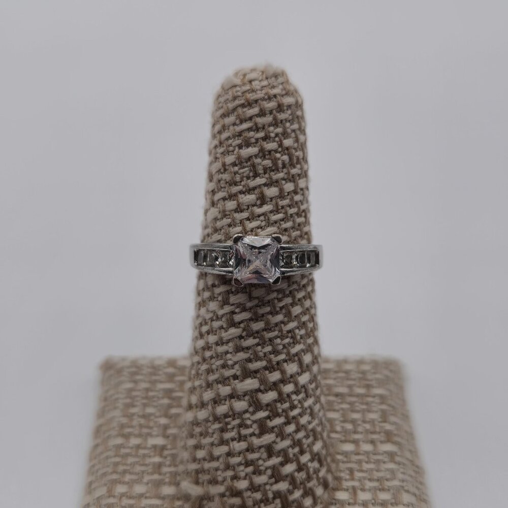 Size 6 Sterling Silver Square Channel Cubic Zirconia Ring A2015
